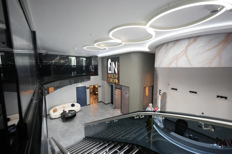 DSC09441-768x512 (1)